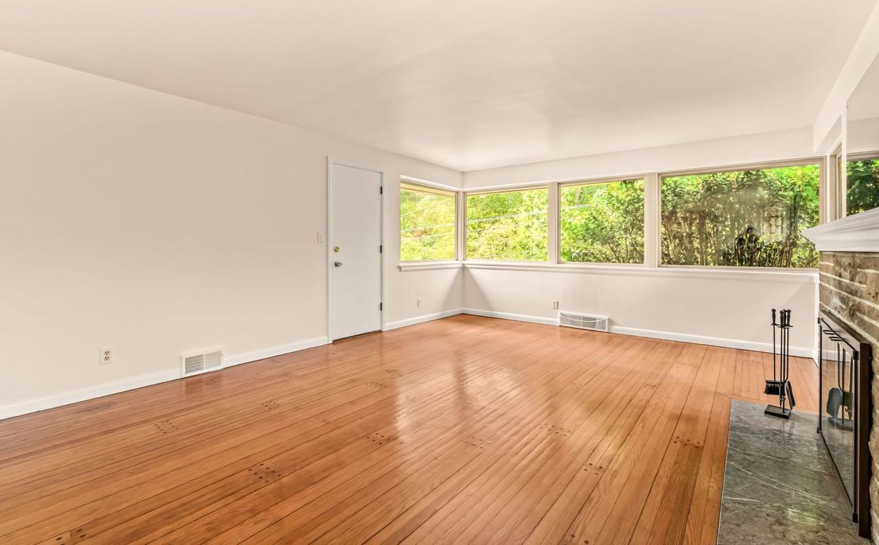 3535 43rd Ave W - Photo 5 of 33