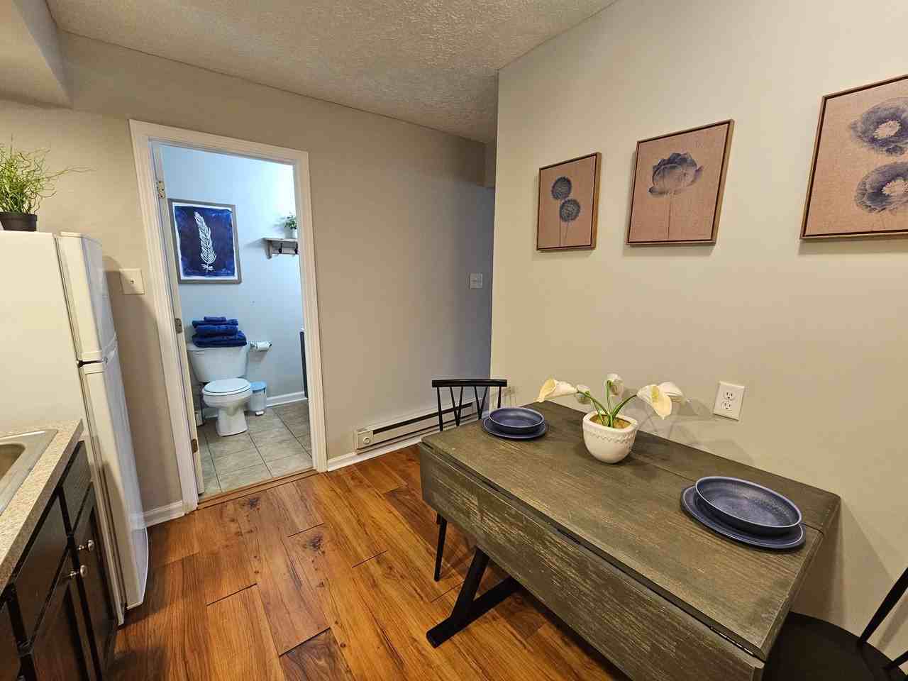 Modern Studio Apartments Steps from UK Campus! - Photo 7 of 14