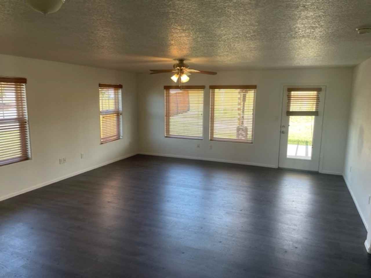 801 Hickory Rdg - Photo 2 of 23