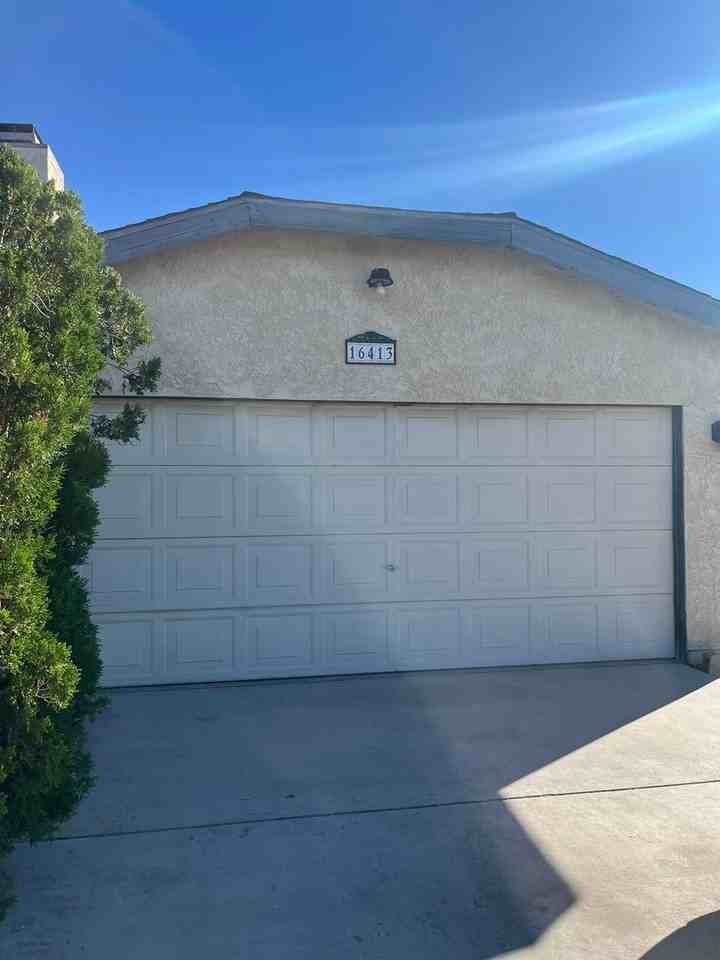 16413 Solvang Ave - Photo 3 of 19