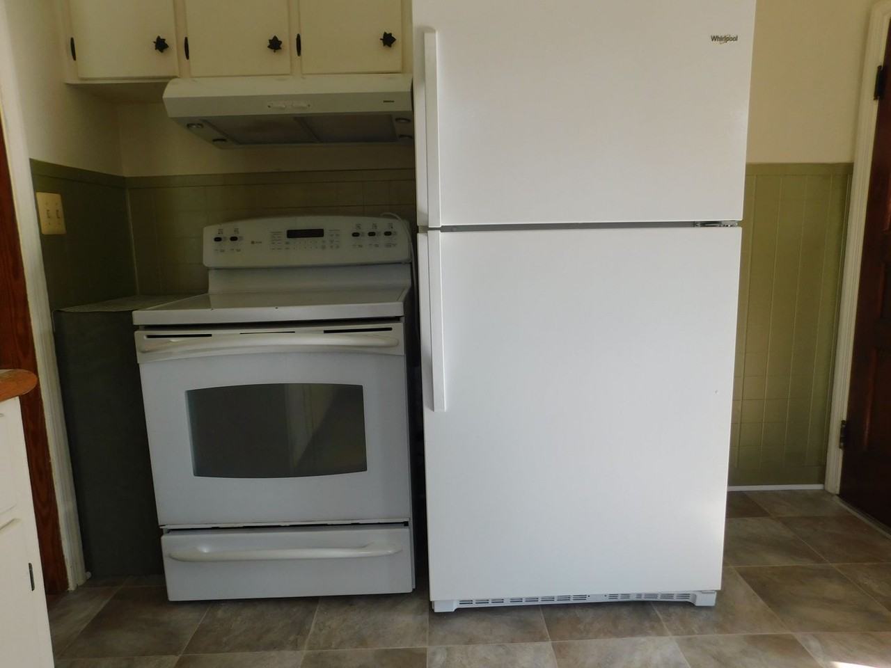 310 Walnut St - Photo 3 of 23