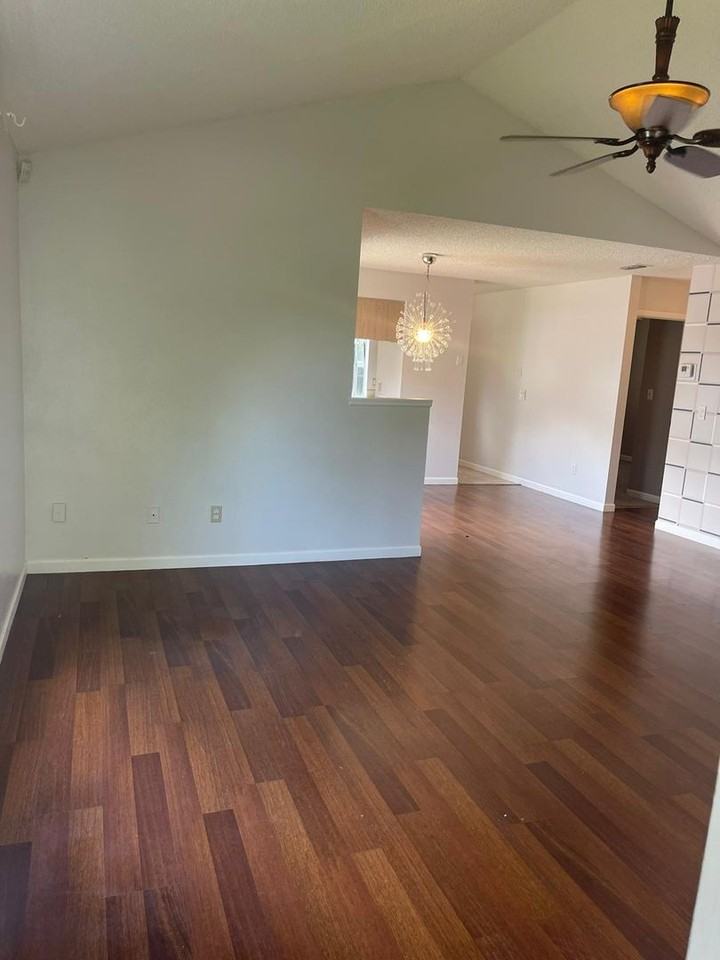 7513 Pacific Heights Cir - Photo 4 of 17