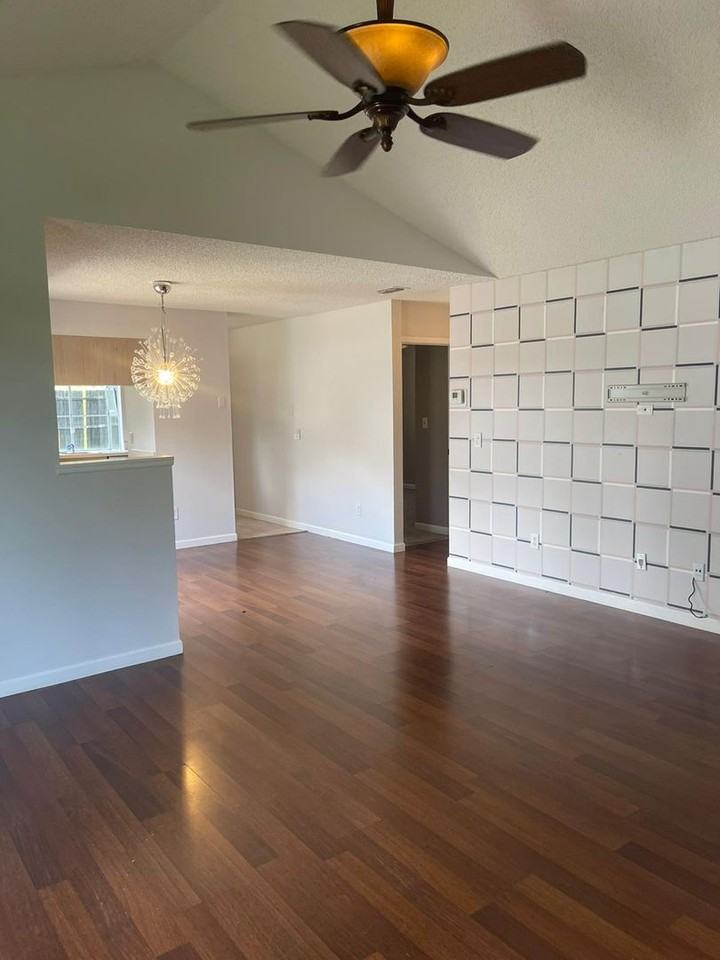 7513 Pacific Heights Cir - Photo 5 of 17