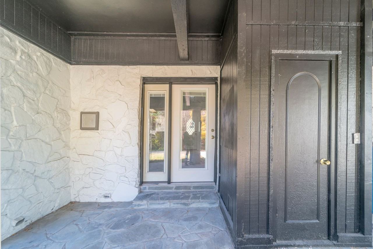 3120 Shadybrook Dr - Photo 5 of 45