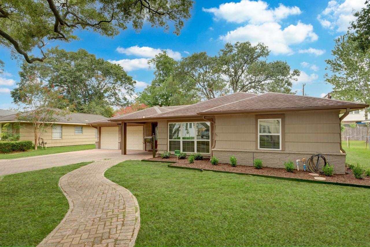 5604 Whitehaven St - Photo 2 of 20