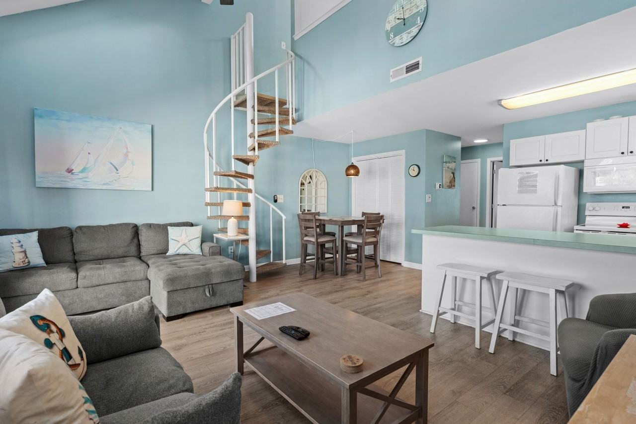 1850 Colony Dr #1J - Photo 5 of 36