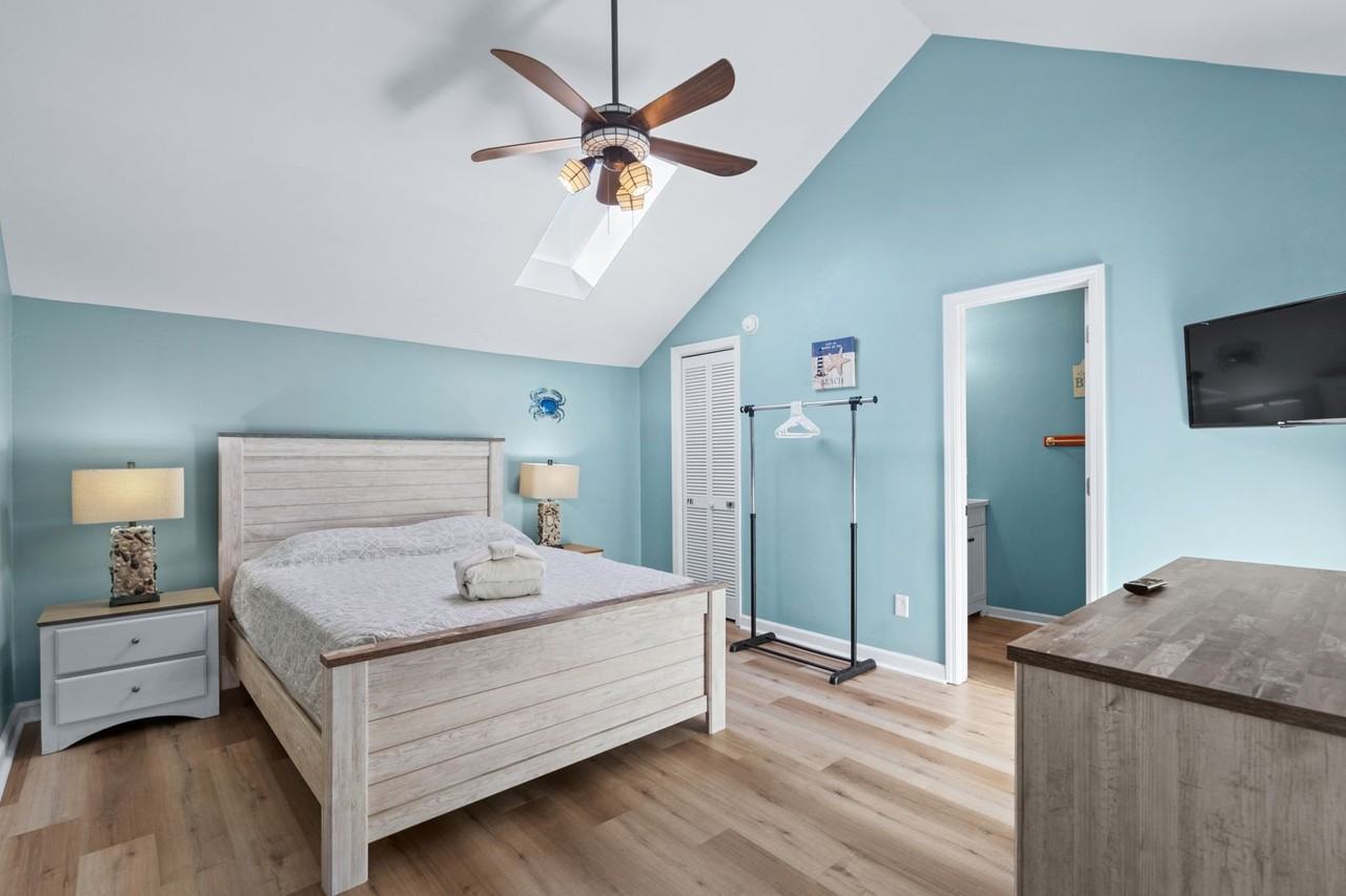 1850 Colony Dr #1J - Photo 6 of 36