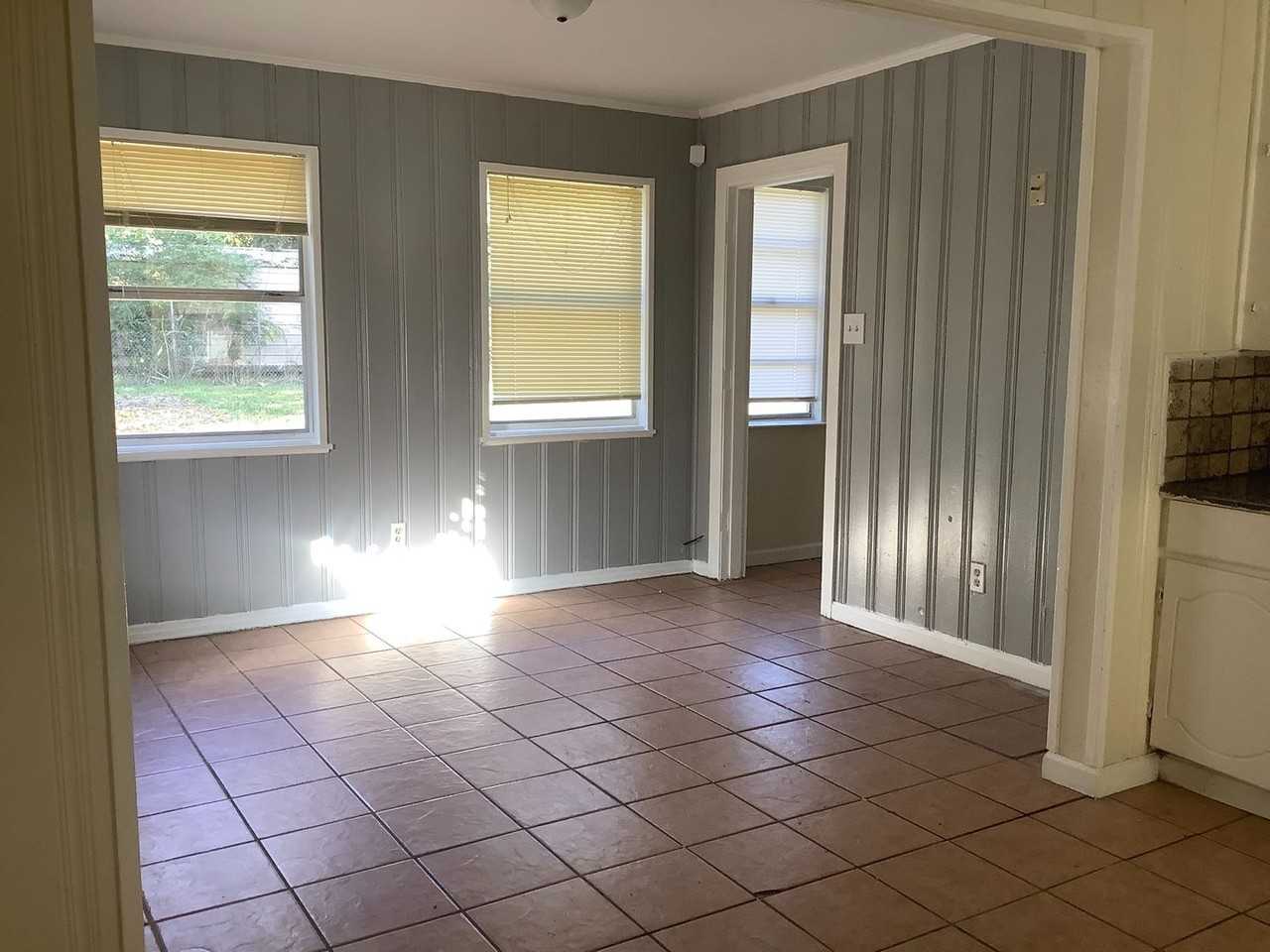 3010 Sunnybrook St - Photo 6 of 26