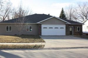 featured image of 1001 W 4th St