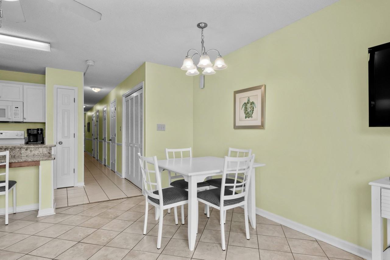 204 Double Eagle Dr - Photo 6 of 39