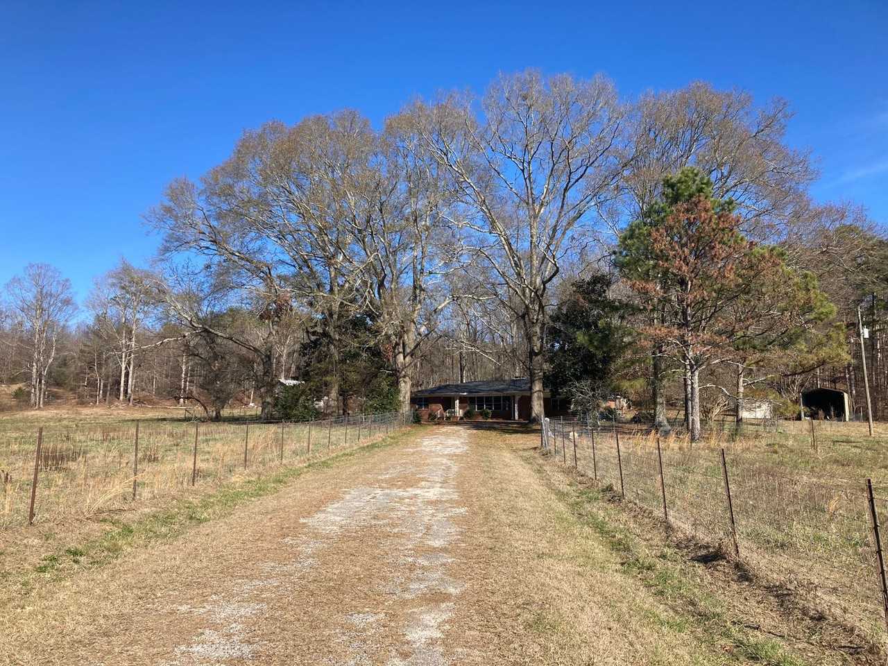 11440 Us Highway 431 - Photo 3 of 33