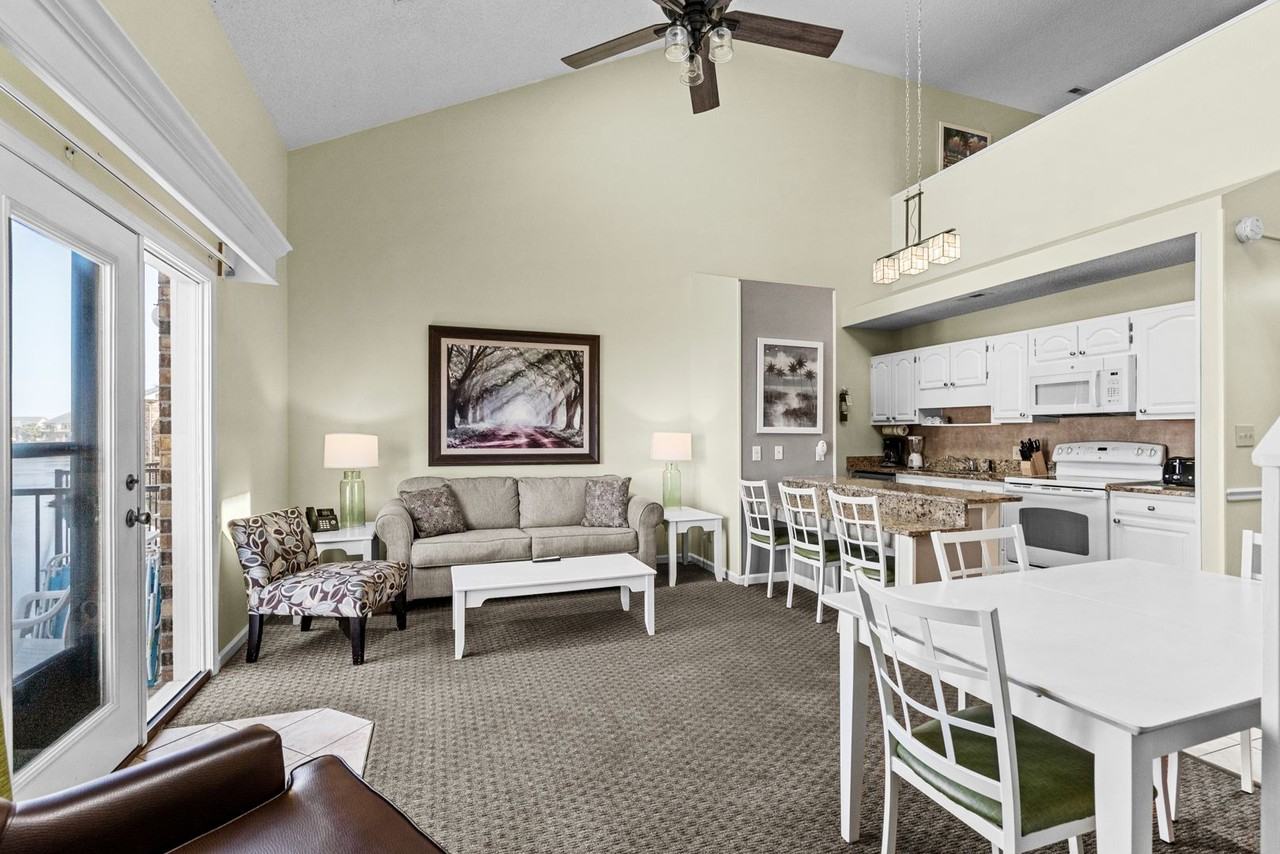 212 Double Eagle Dr - Photo 5 of 40