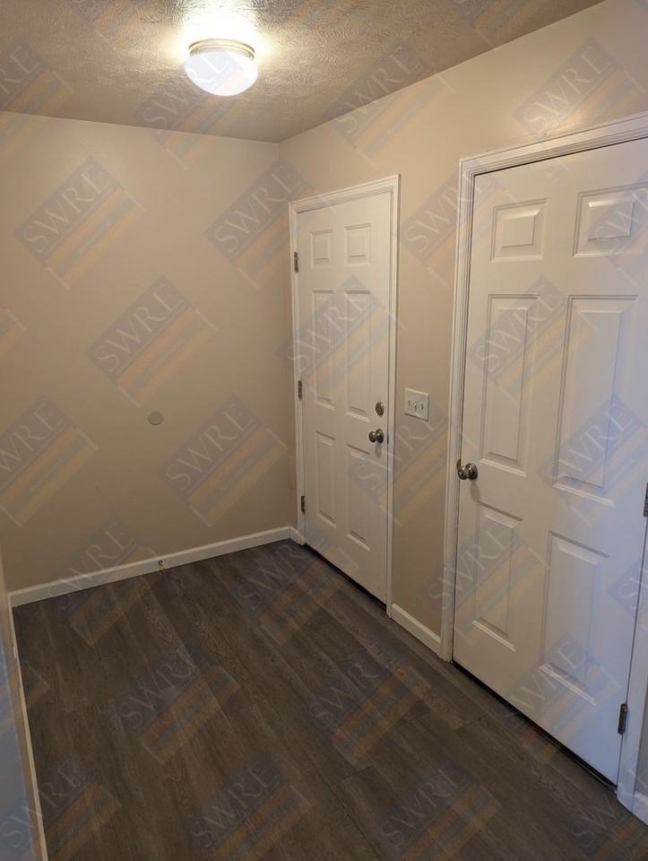 2704 Bastion Dr - Photo 2 of 16