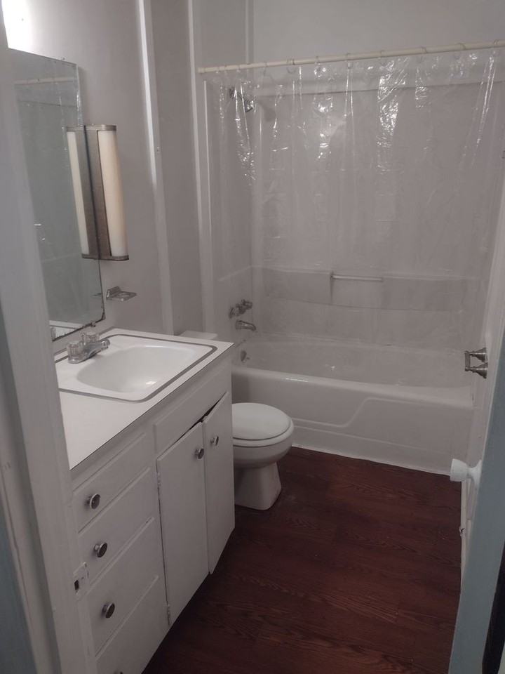 210 Purefoy Road - Photo 3 of 4