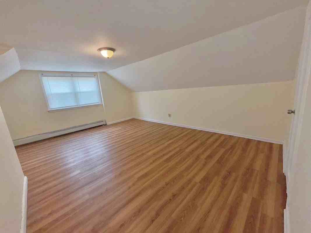 52 Hoffman Ln - Photo 3 of 25