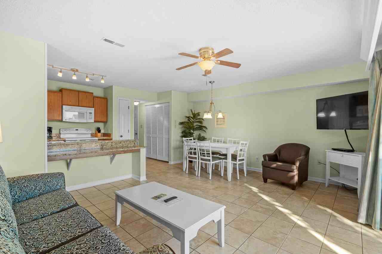 203 Double Eagle Dr - Photo 5 of 39