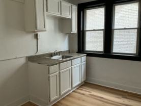 2613 W Capitol Dr - Photo 1 of 1