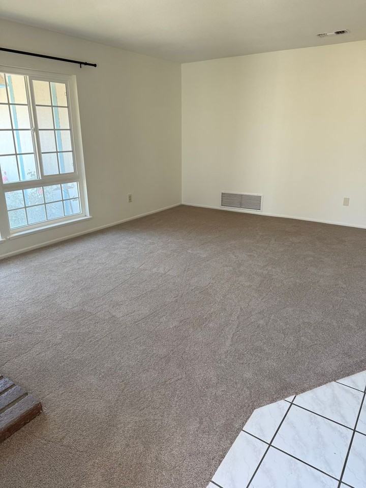 3724 Valle Vista Drive - Photo 4 of 29