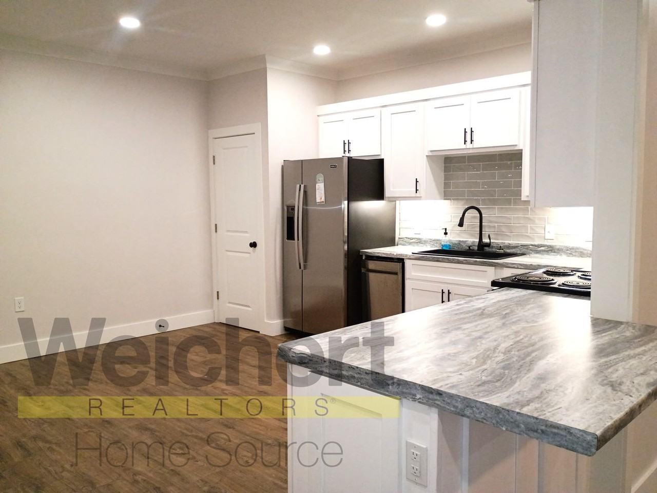 213R N Pruett St - Photo 4 of 13