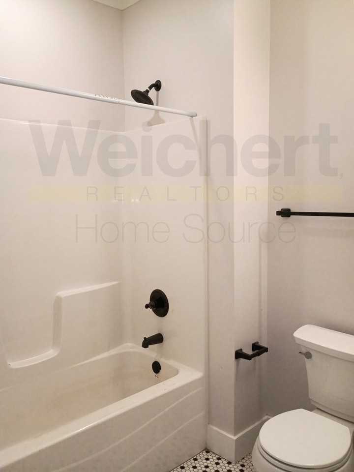 213R N Pruett St - Photo 7 of 13