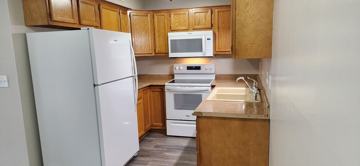 featured image of 9503 University Ave