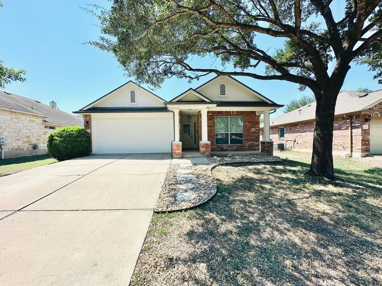 12112 Rancho Alto Rd - Photo 2 of 45