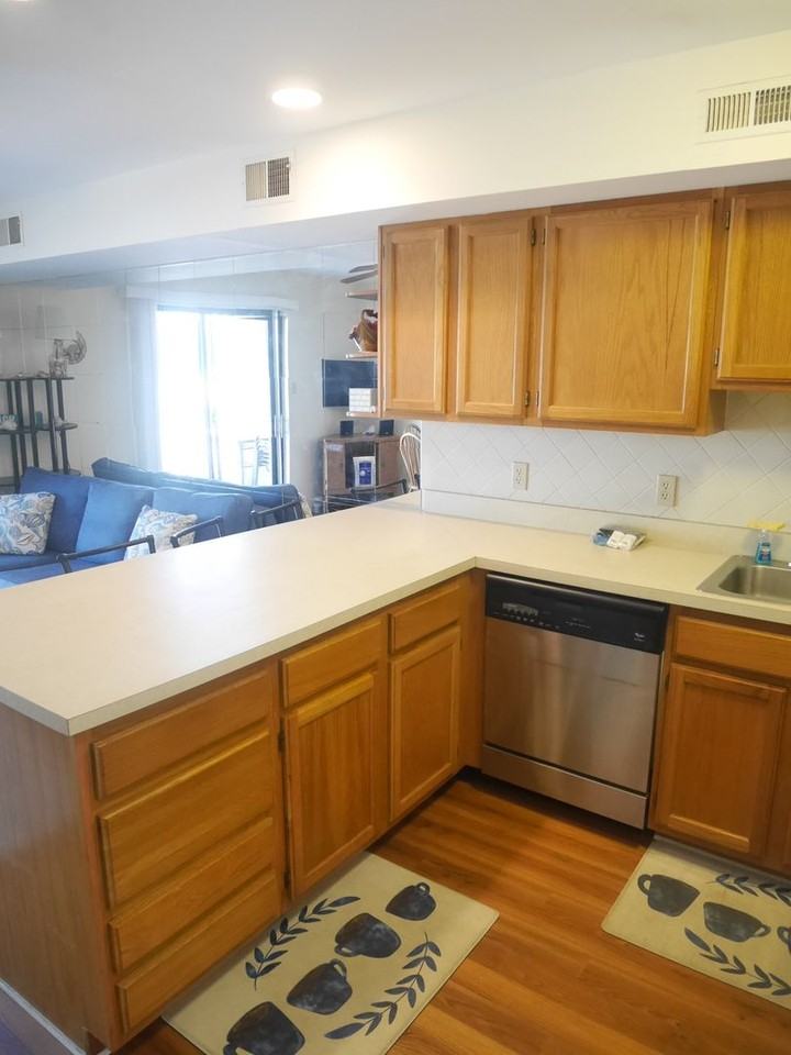 12300 Jamaica Ave - Photo 7 of 17