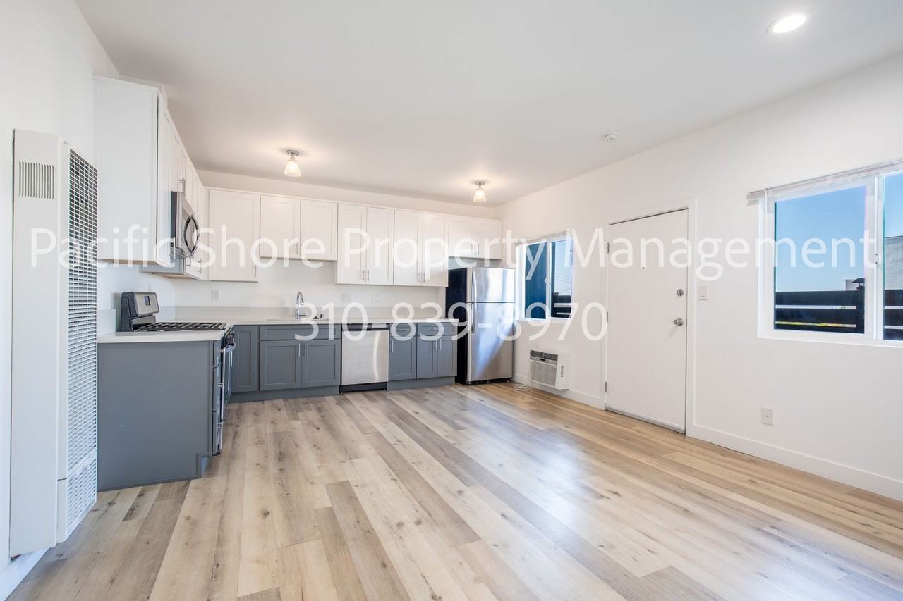 1315 Montana Apartments - Photo 2 of 20