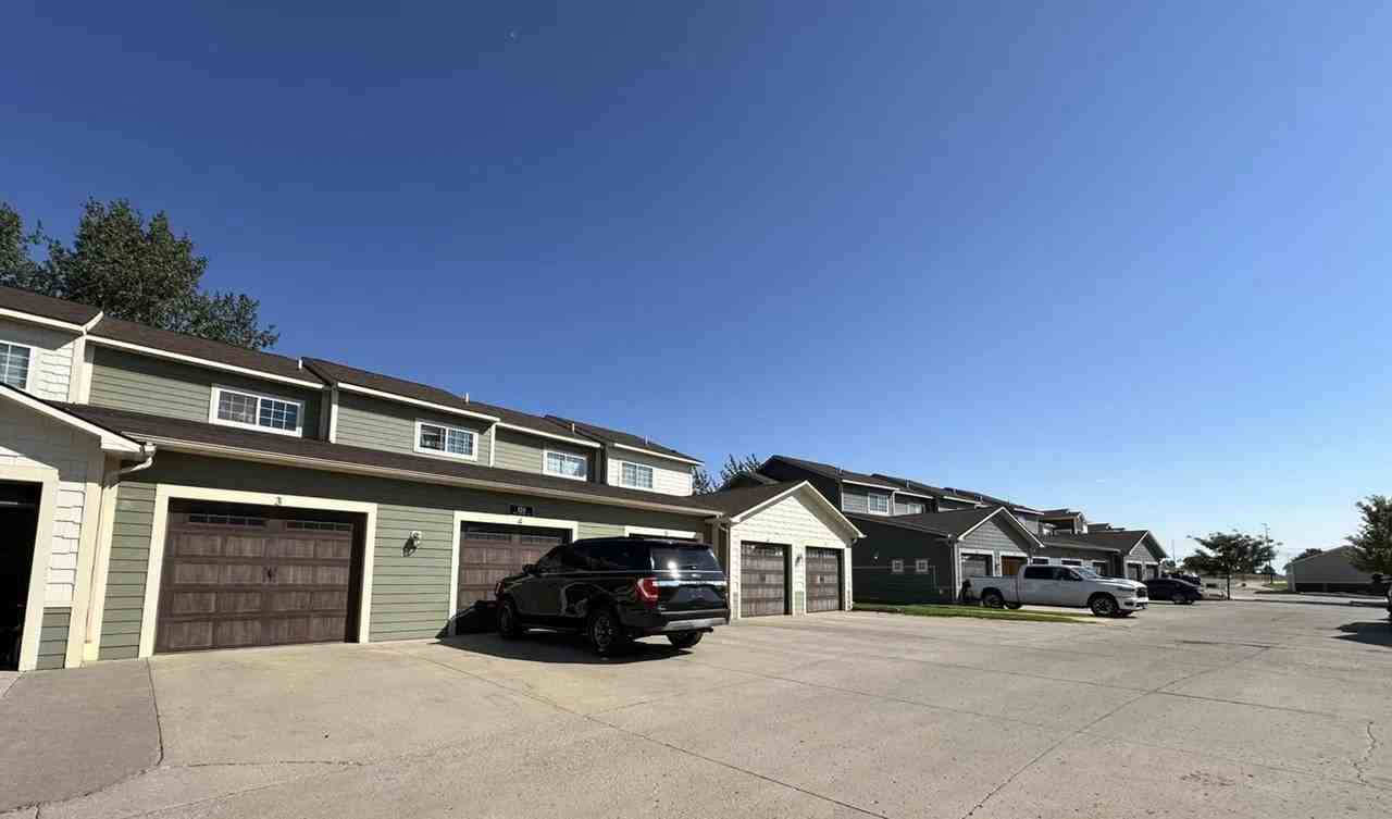 Wolf Run Village - Photo 4 of 19