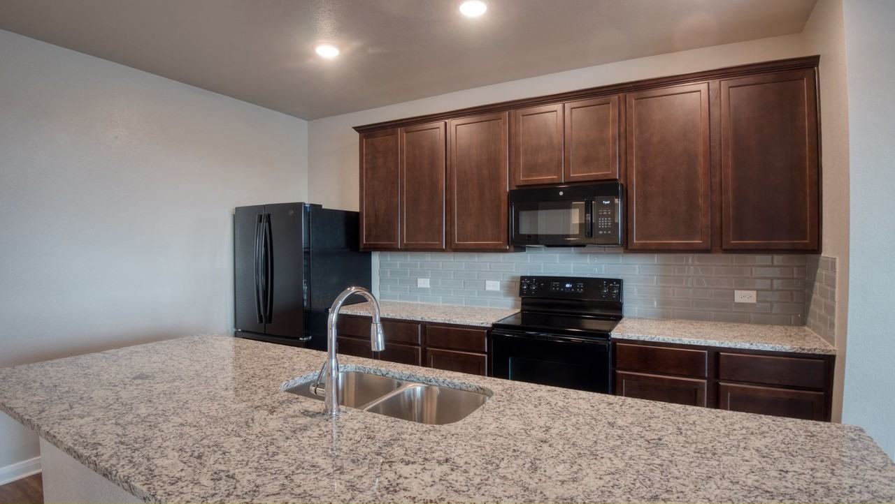 1630 Lummus Drive - Photo 6 of 29