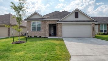 featured image of 618 Fallbrook Dr