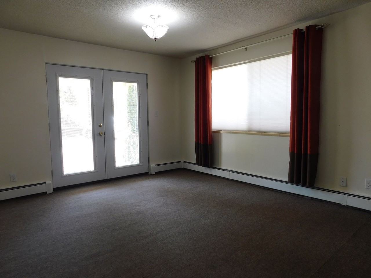 396 S Camp Rd - Photo 7 of 18