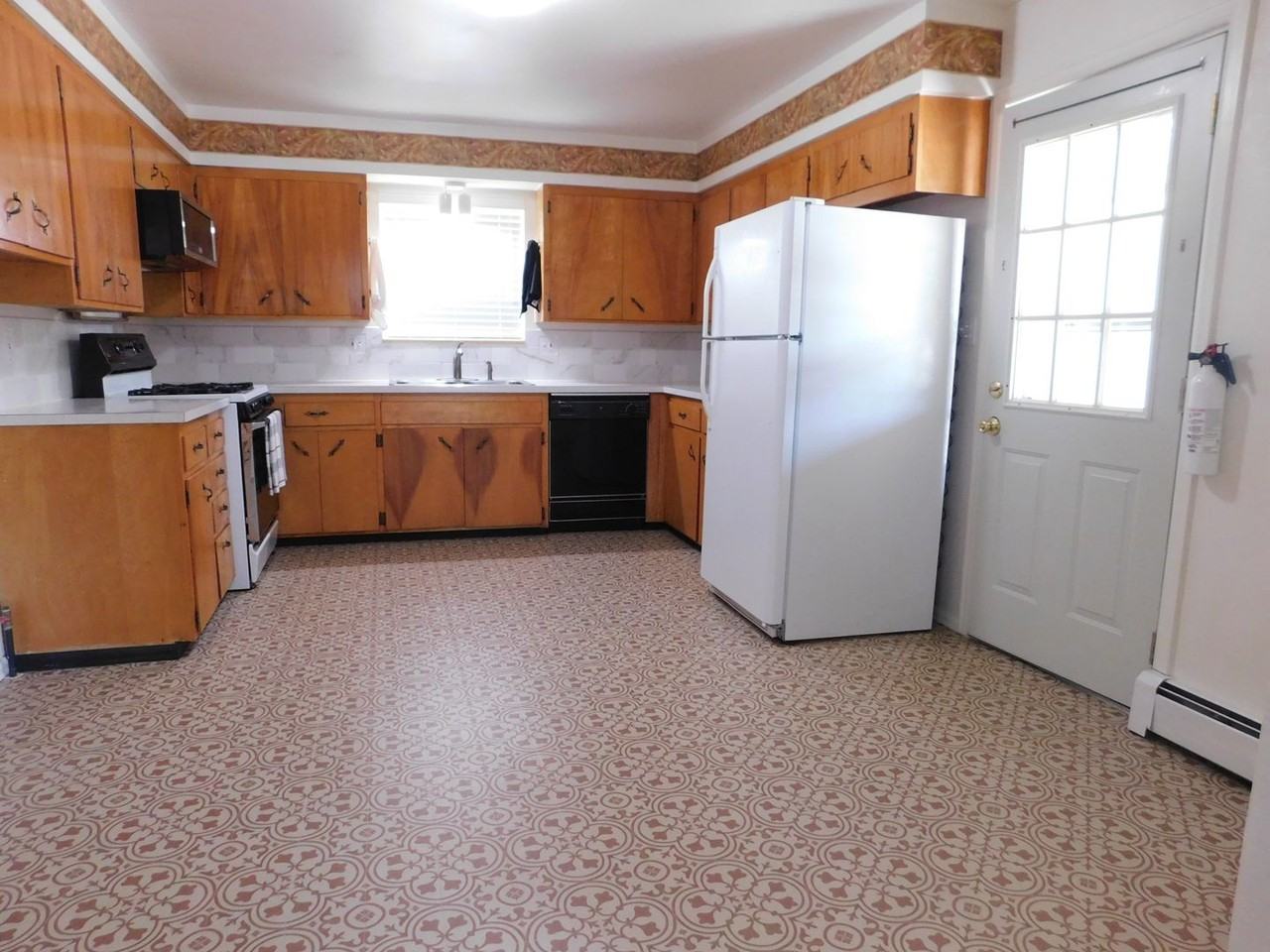 396 S Camp Rd - Photo 6 of 16