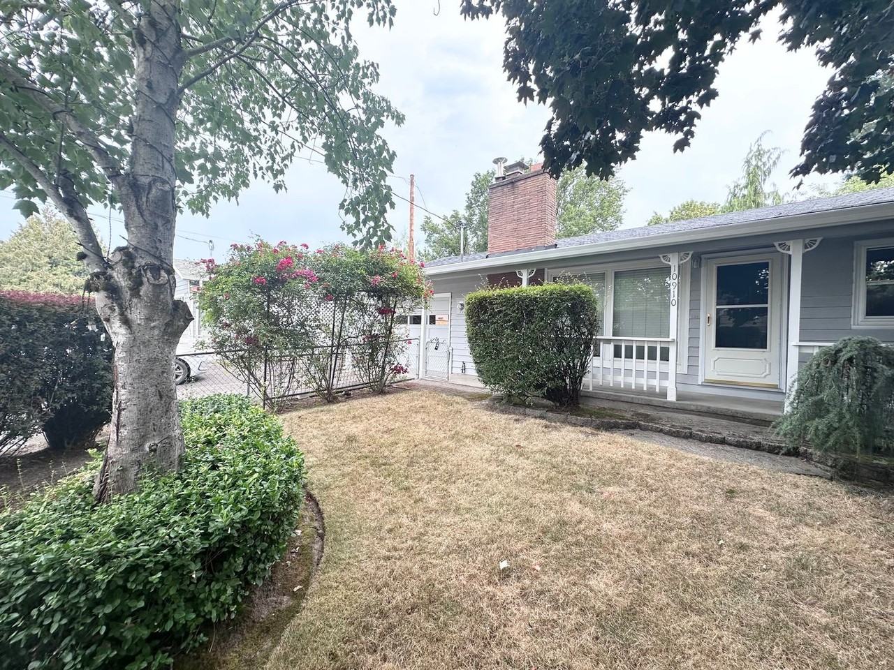 10910 Sw 74th Ave - Photo 2 of 43