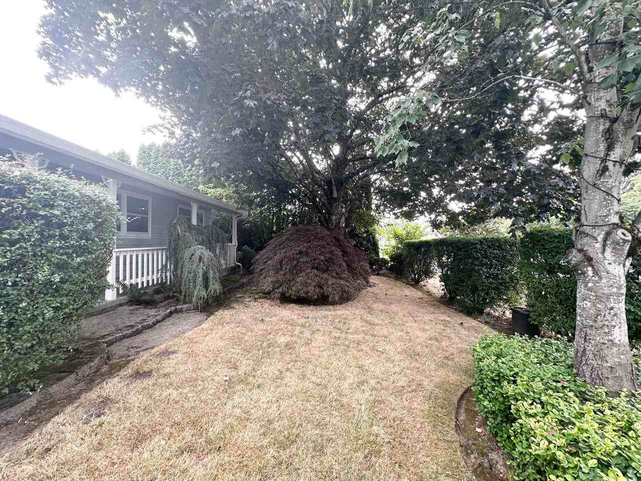 10910 Sw 74th Ave - Photo 4 of 43