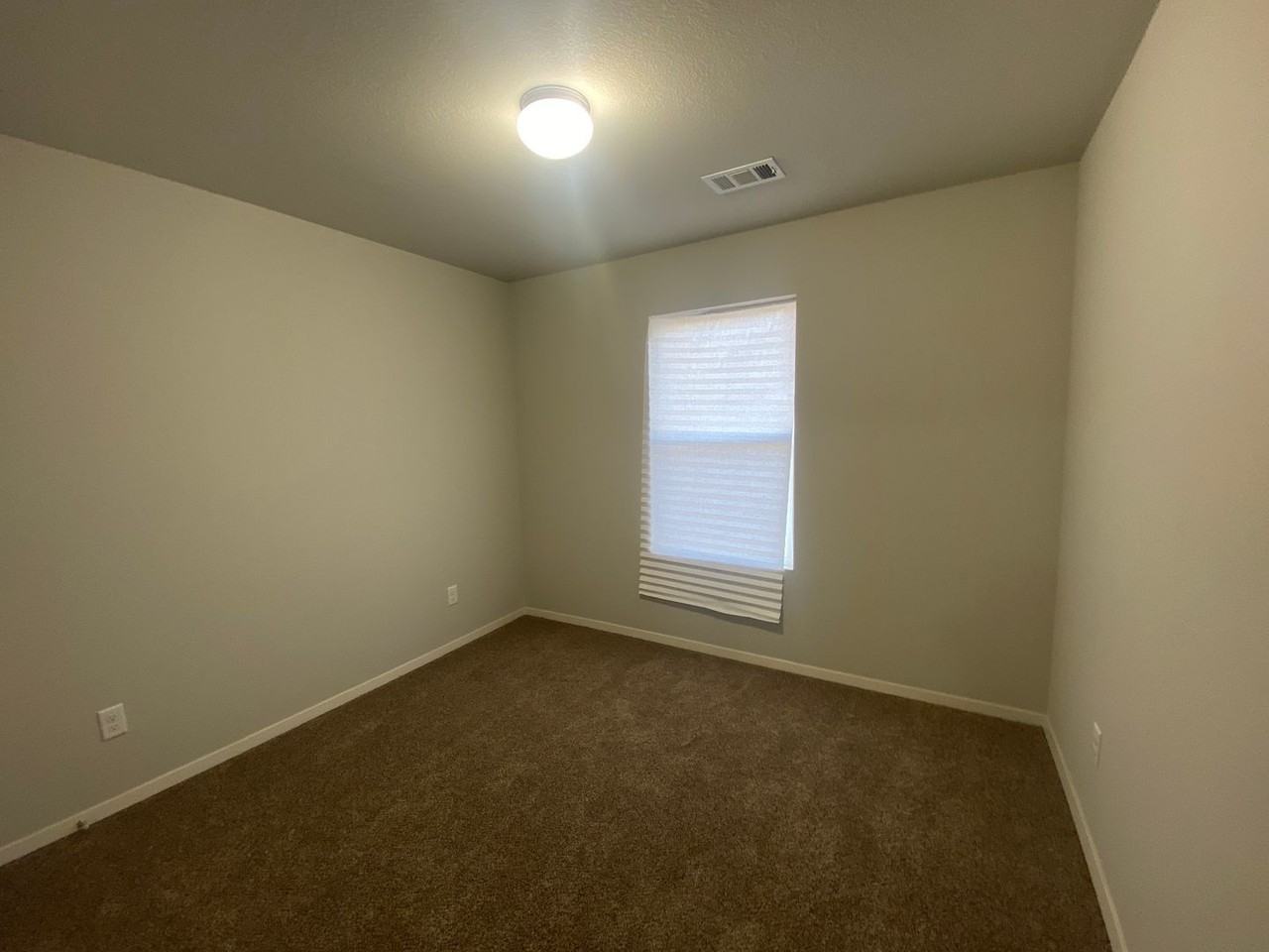 309 Harper Dr - Photo 4 of 11