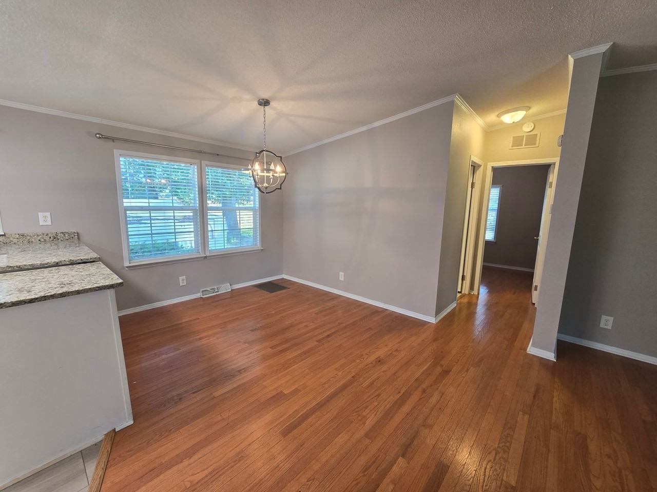 6171 6171 Brooks St - Photo 7 of 20