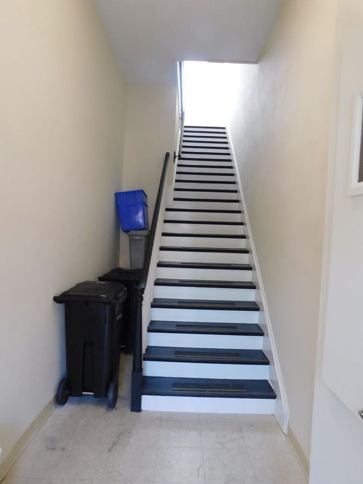 113 W Boscawen St #3 - Photo 2 of 15