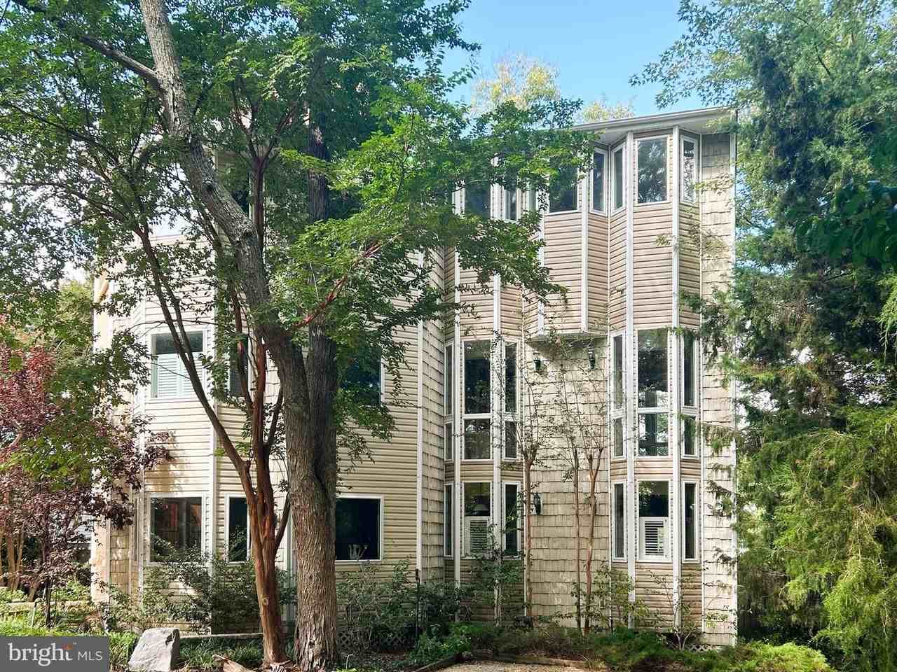 12330 Potomac View Road - Photo 2 of 44