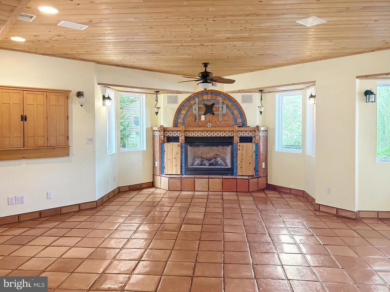 12330 Potomac View Road - Photo 4 of 44