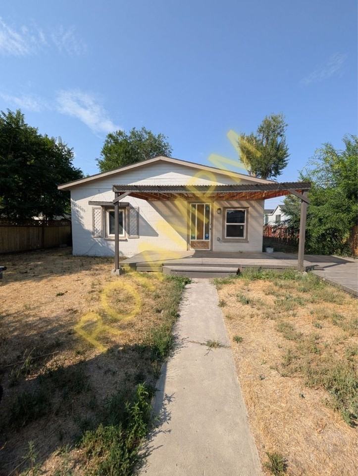 314 Monroe St - Photo 2 of 12