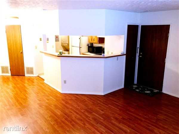 1200 Tollis Pkwy #130