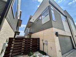 featured image of 2204 Lola Ct