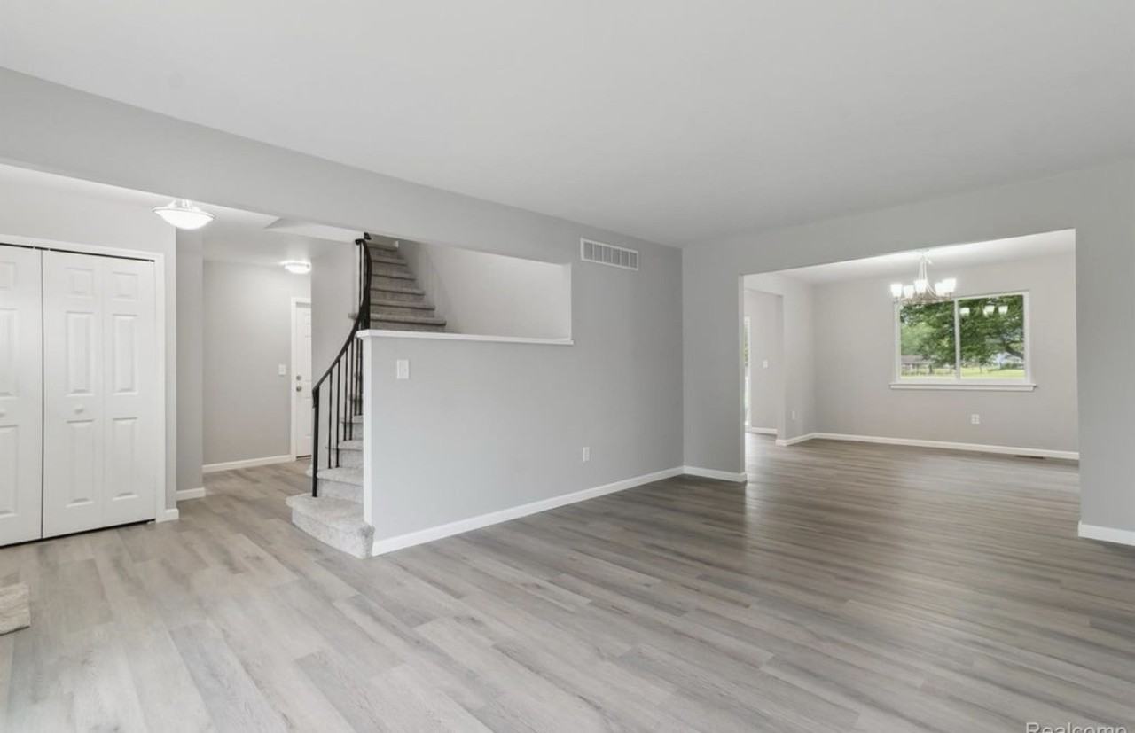 6879 Brookshire Dr #NA - Photo 2 of 40