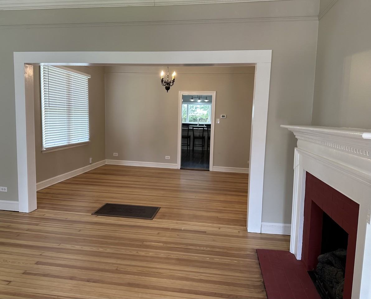 114 W Hamilton St #NA - Photo 2 of 16
