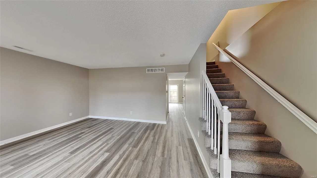 31 Park Charles Blvd S #NA - Photo 2 of 9