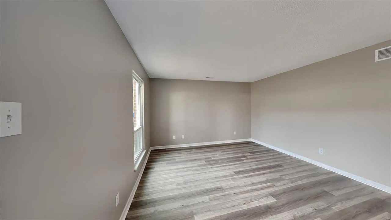 31 Park Charles Blvd S #NA - Photo 3 of 9