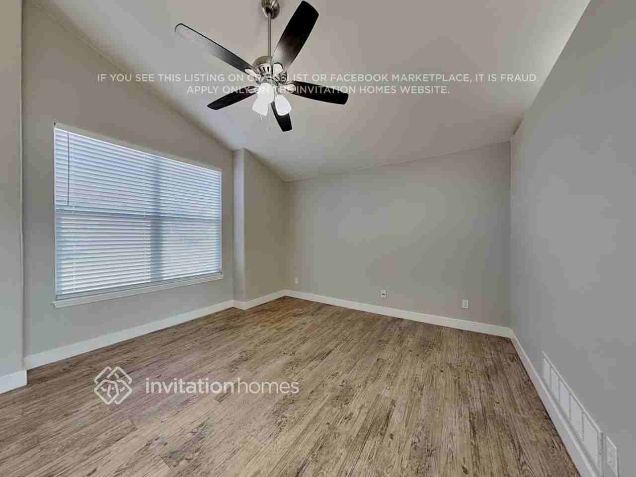 1647 Silver Meadow Cir - Photo 6 of 24