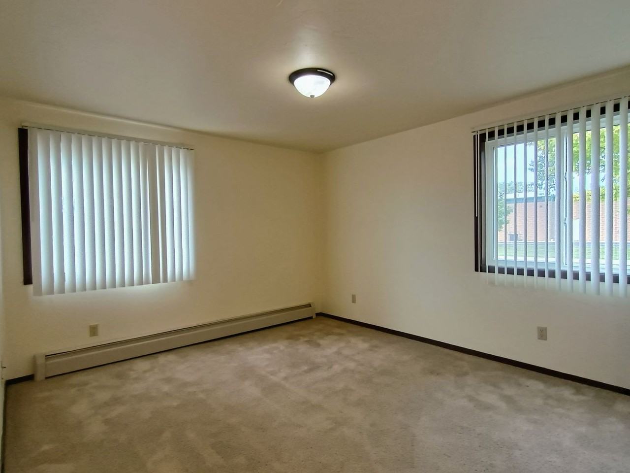 Windsor Heights - Photo 7 of 50