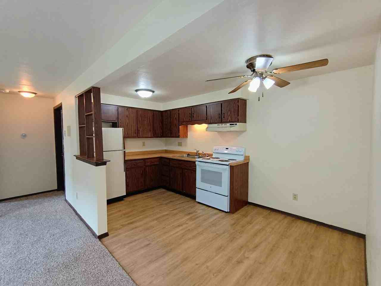 Windsor Heights - Photo 4 of 50